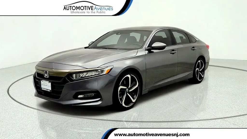 2020 Honda Accord Sport — photo 1 of 26