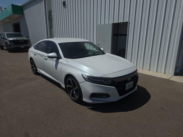 2018 Honda Accord Sport — photo 1 of 18
