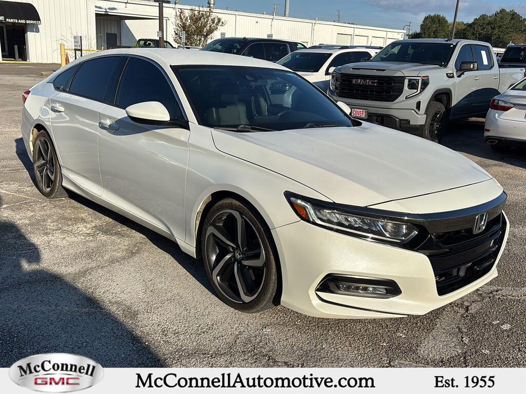2018 Honda Accord Sport — photo 1 of 13