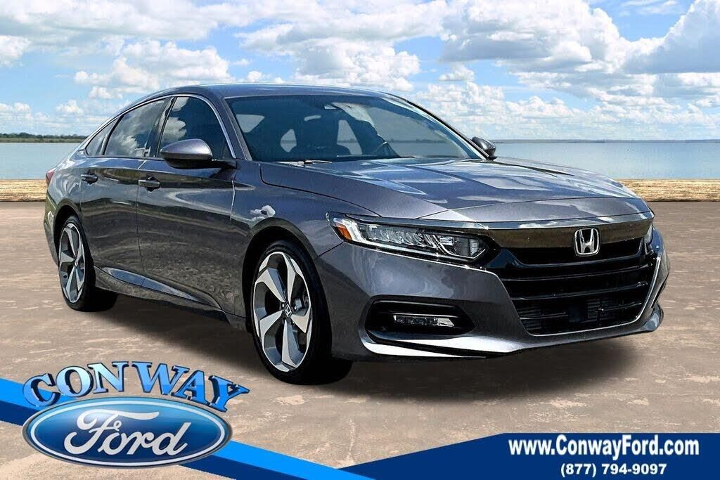 2019 Honda Accord Sport — photo 1 of 13