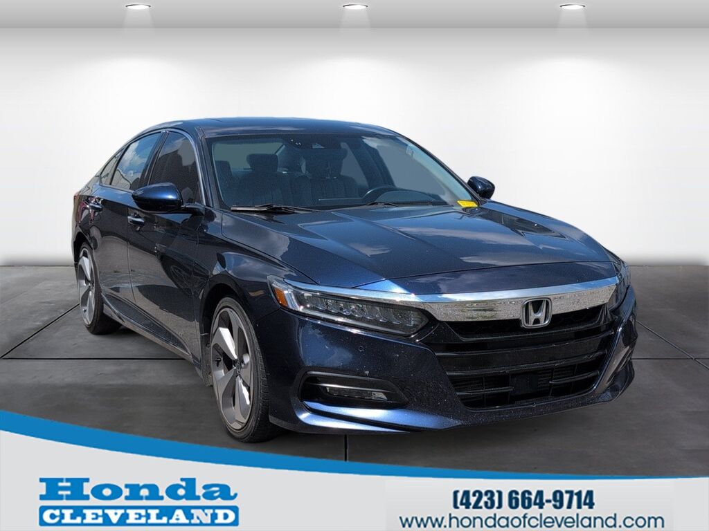 2018 Honda Accord Sedan Touring — photo 1 of 4
