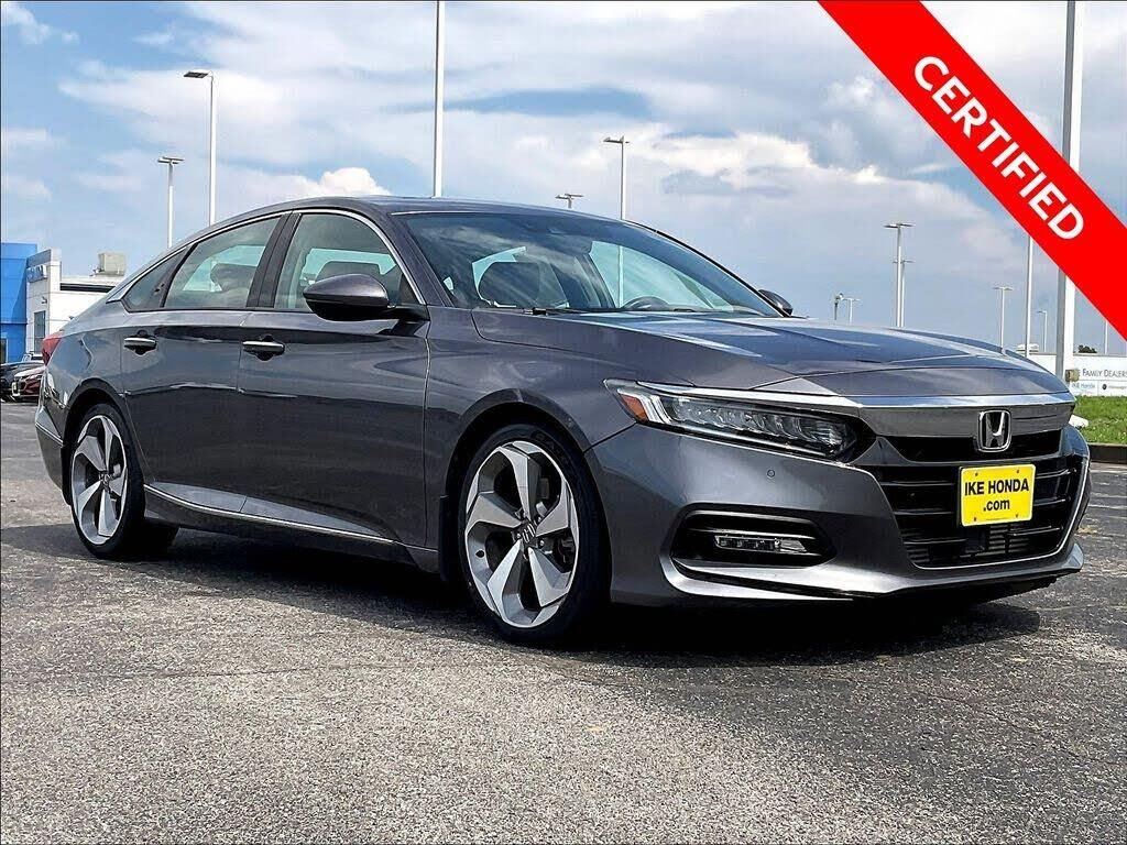 2018 Honda Accord Touring — photo 1 of 1