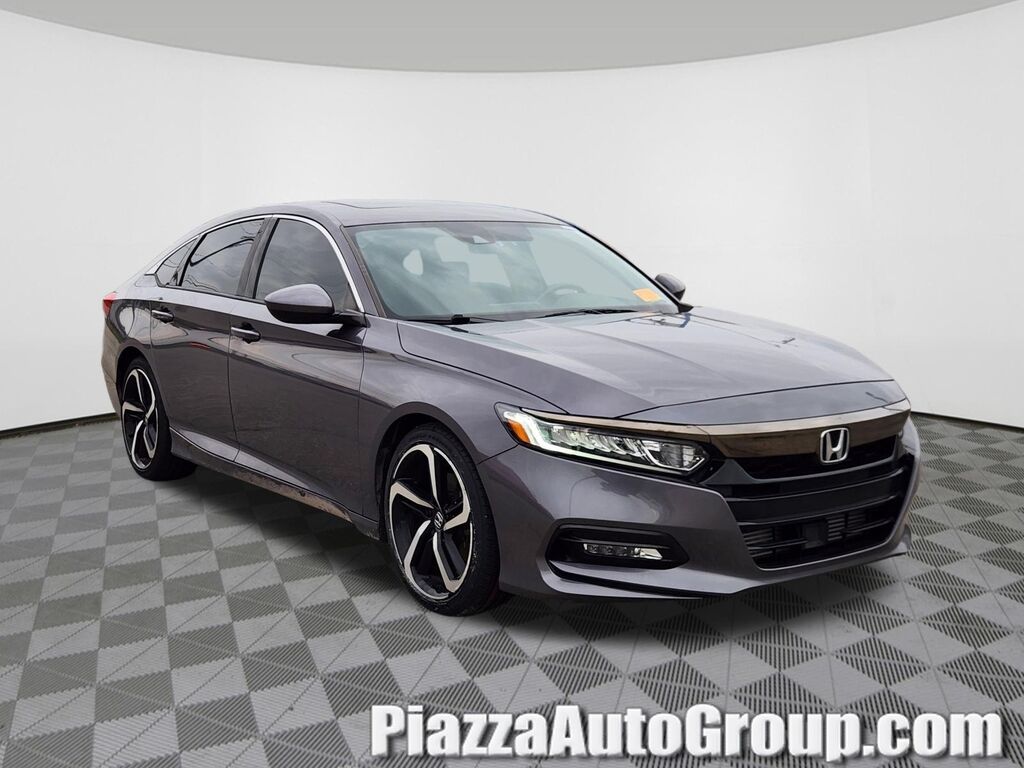 2019 Honda Accord Sport — photo 1 of 10
