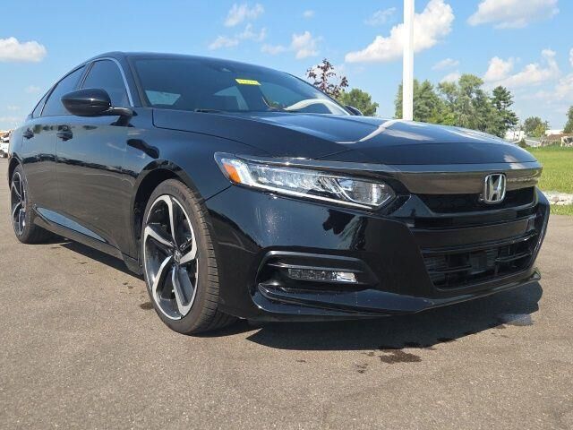2020 Honda Accord Sport — photo 1 of 13