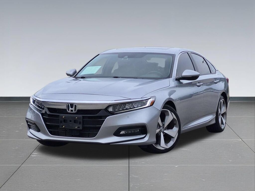 2018 Honda Accord Sedan Touring — photo 1 of 7