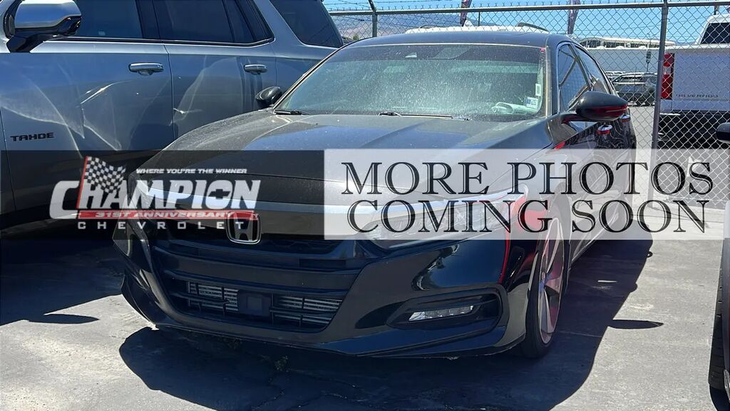 2018 Honda Accord Touring — photo 1 of 3