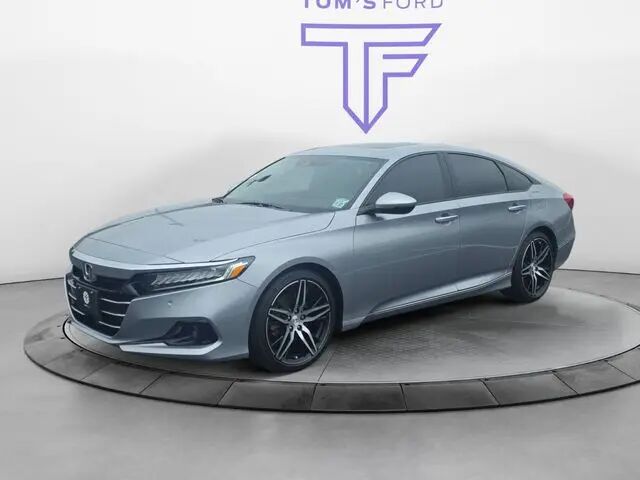 2022 Honda Accord Touring — photo 1 of 12