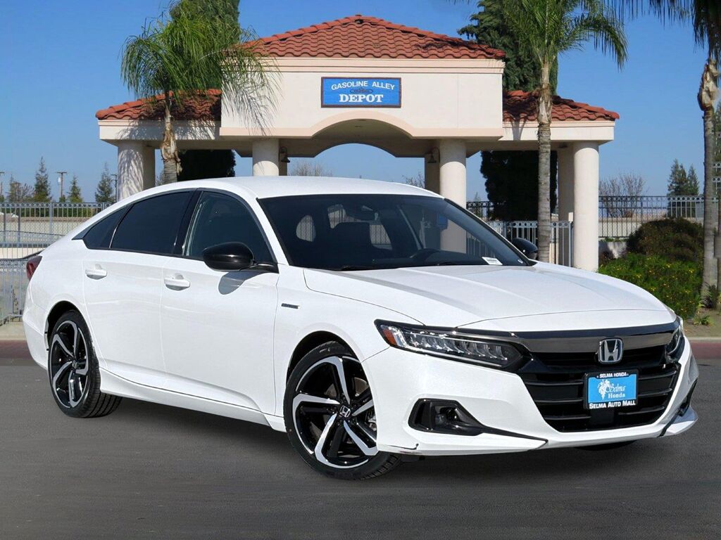 2022 Honda Accord Hybrid Sport — photo 1 of 13