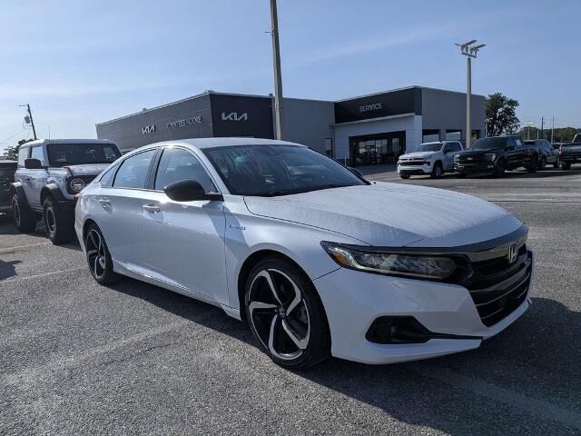 2022 Honda Accord Hybrid Sport — photo 1 of 26