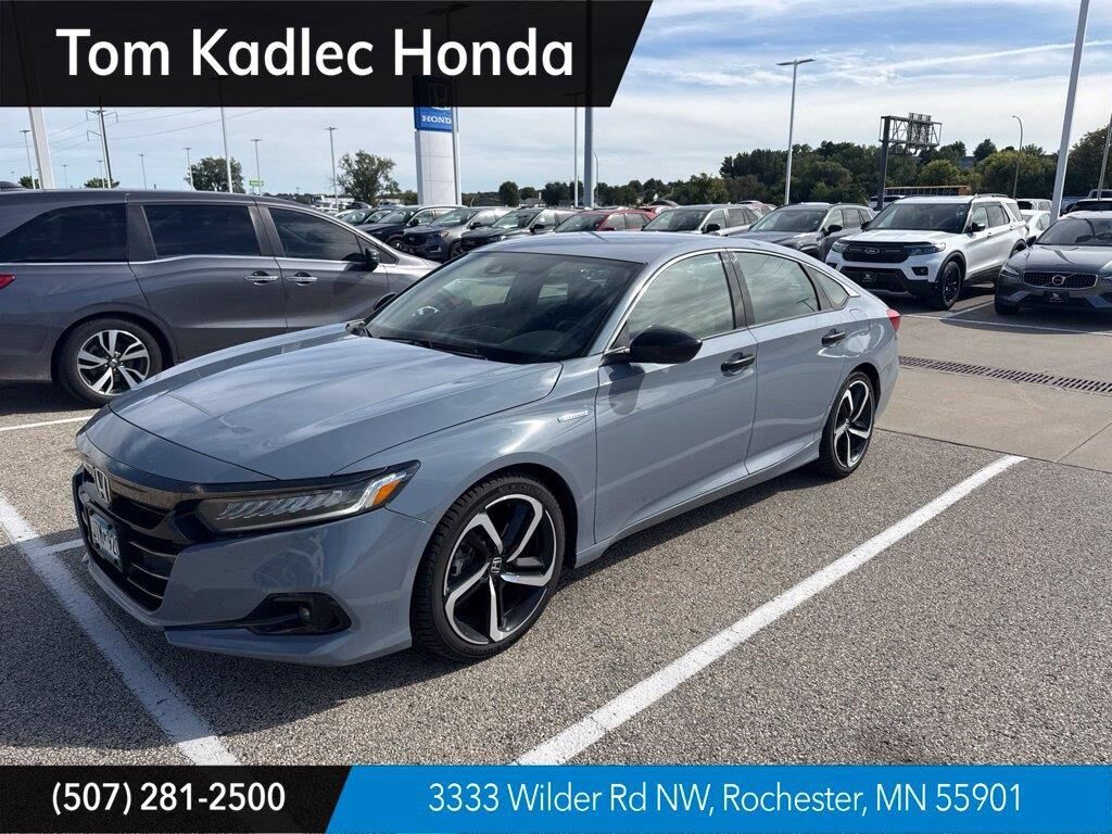 2022 Honda Accord Hybrid Sport — photo 1 of 3