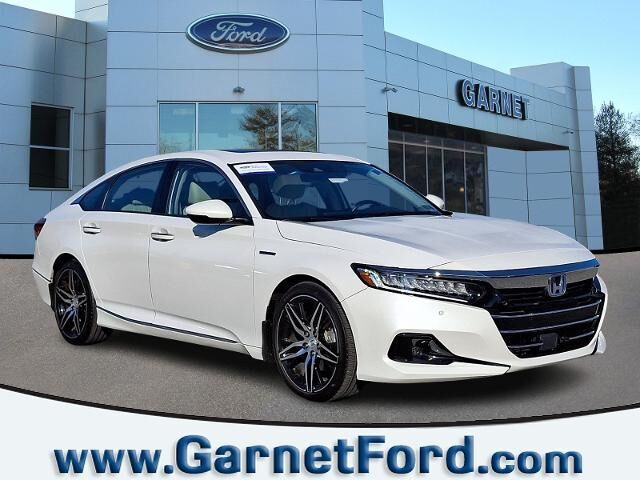 2022 Honda Accord Hybrid Touring — photo 1 of 13