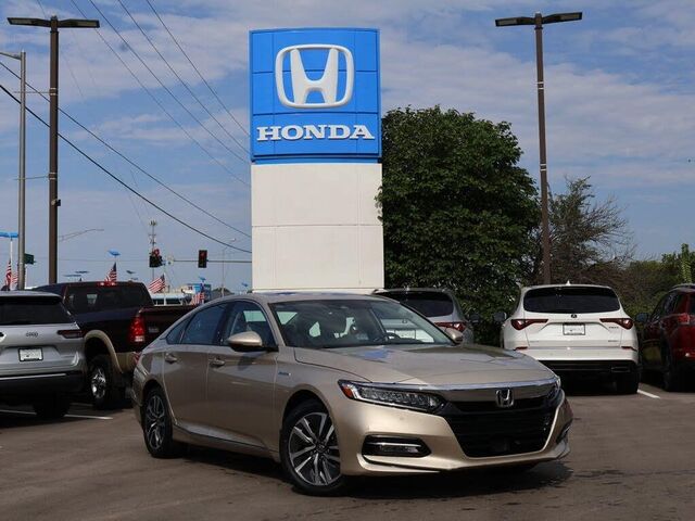 2020 Honda Accord Hybrid Touring — photo 1 of 1
