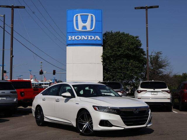 2022 Honda Accord Hybrid Touring — photo 1 of 1