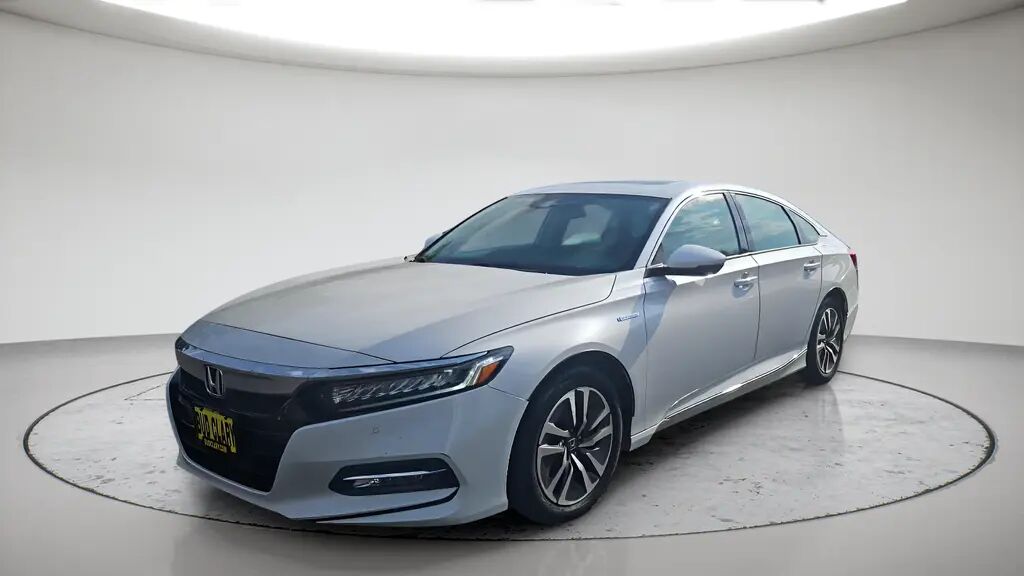 2019 Honda Accord Hybrid Touring — photo 1 of 38