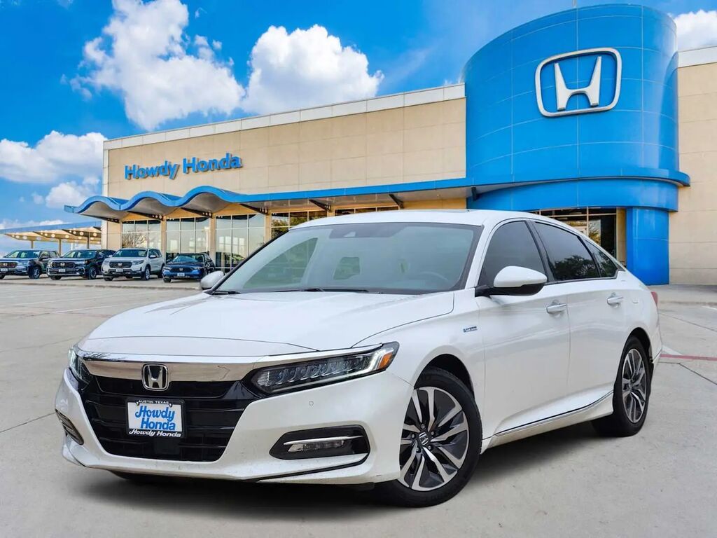 2020 Honda Accord Hybrid Touring — photo 1 of 13