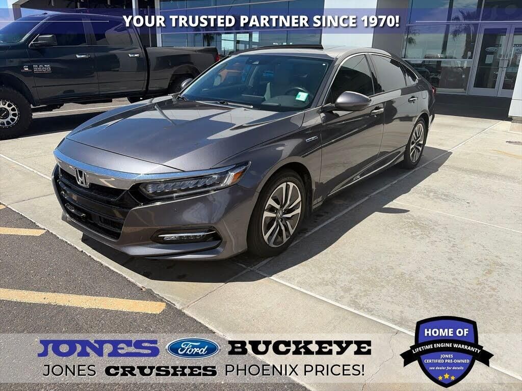 2018 Honda Accord Hybrid Touring — photo 1 of 1
