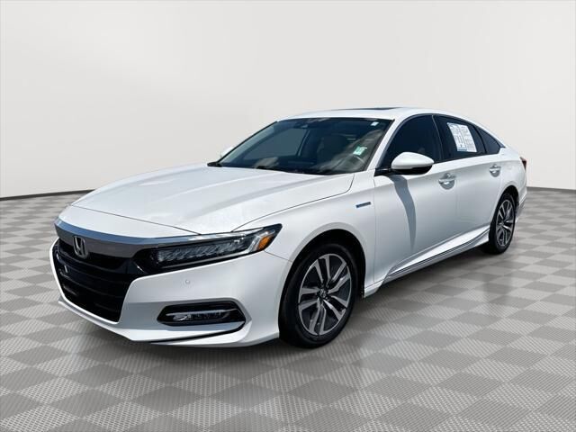 2020 Honda Accord Hybrid Touring — photo 1 of 4
