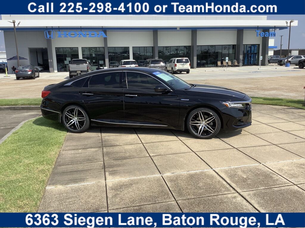 2022 Honda Accord Hybrid Touring — photo 1 of 13