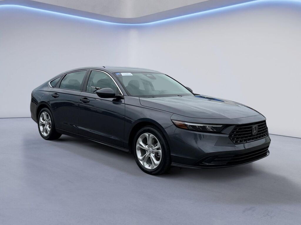 2023 Honda Accord LX — photo 1 of 13