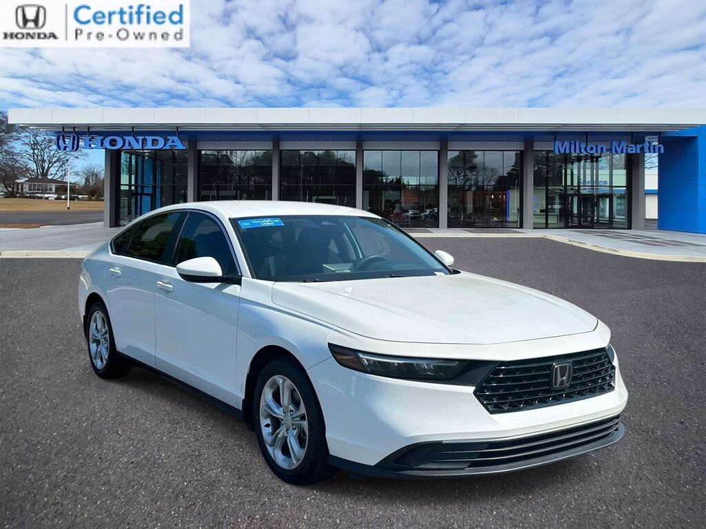 2023 Honda Accord LX — photo 1 of 13