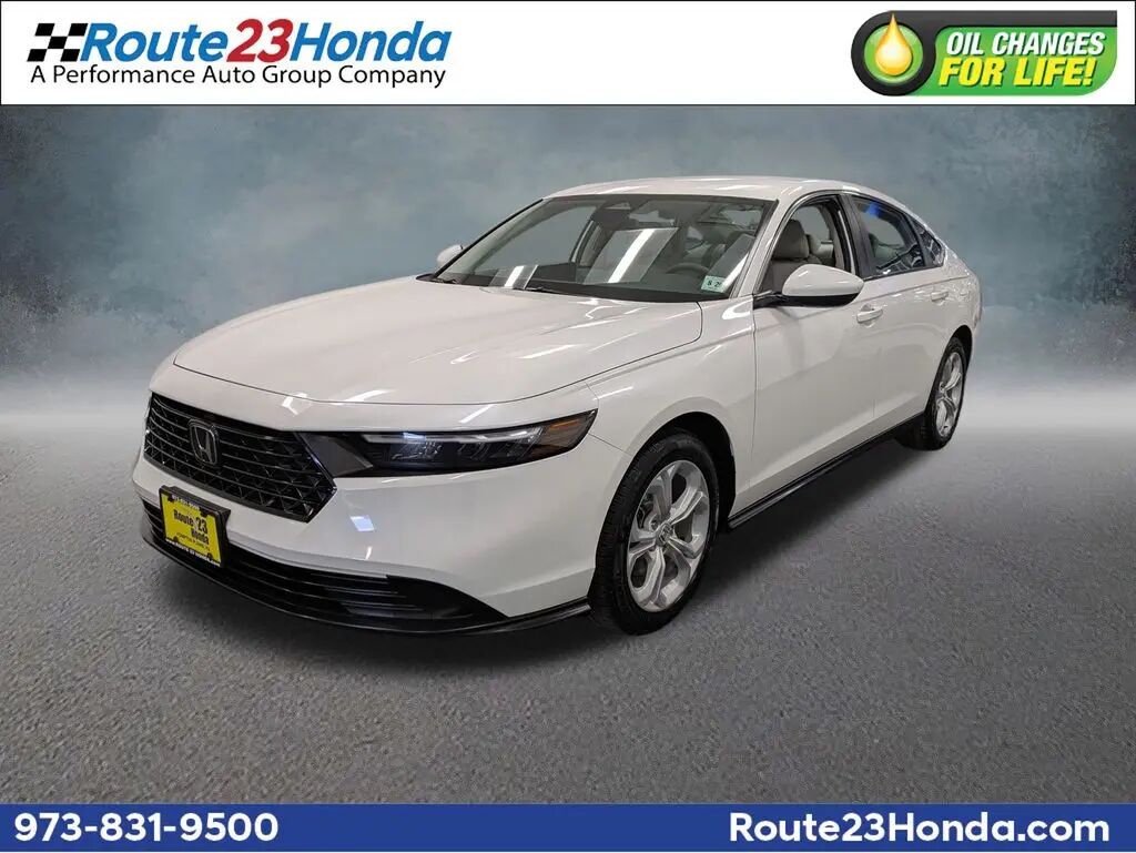 2024 Honda Accord LX — photo 1 of 13