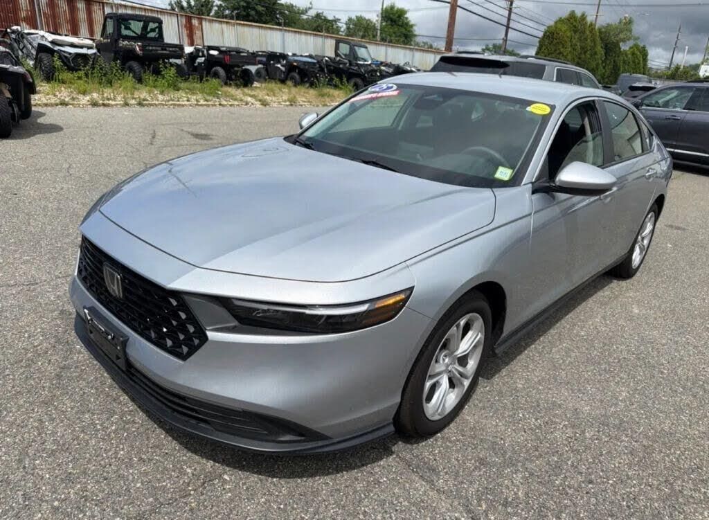 2025 Honda Accord LX — photo 1 of 1