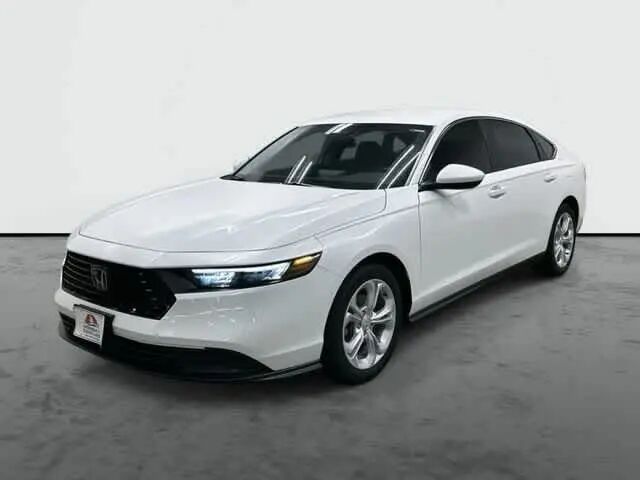 2025 Honda Accord LX — photo 1 of 13