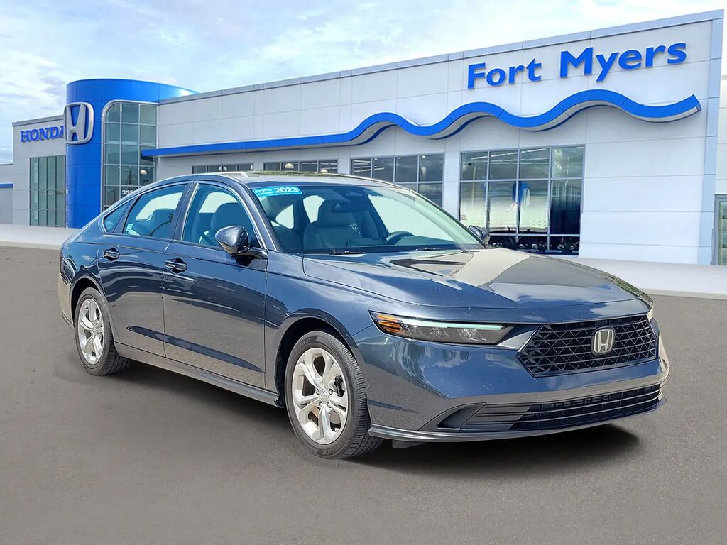 2023 Honda Accord LX — photo 1 of 13
