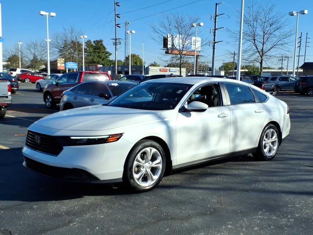 2023 Honda Accord LX — photo 1 of 13