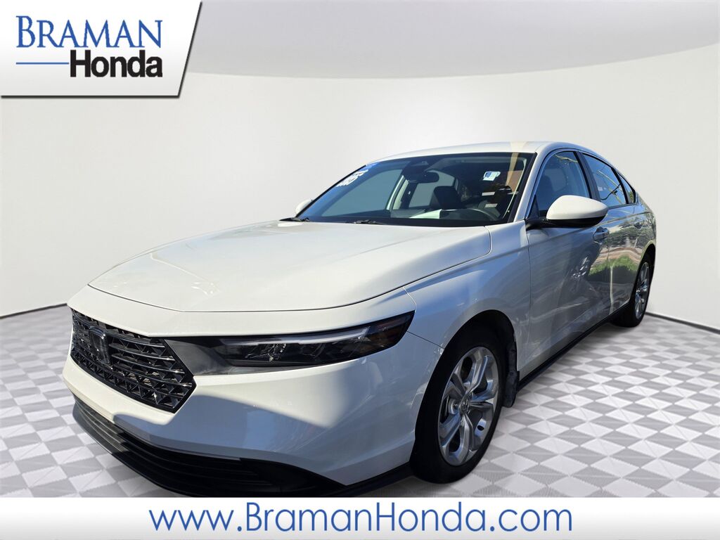 2025 Honda Accord LX — photo 1 of 13