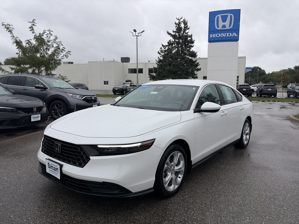 2025 Honda Accord LX — photo 1 of 13