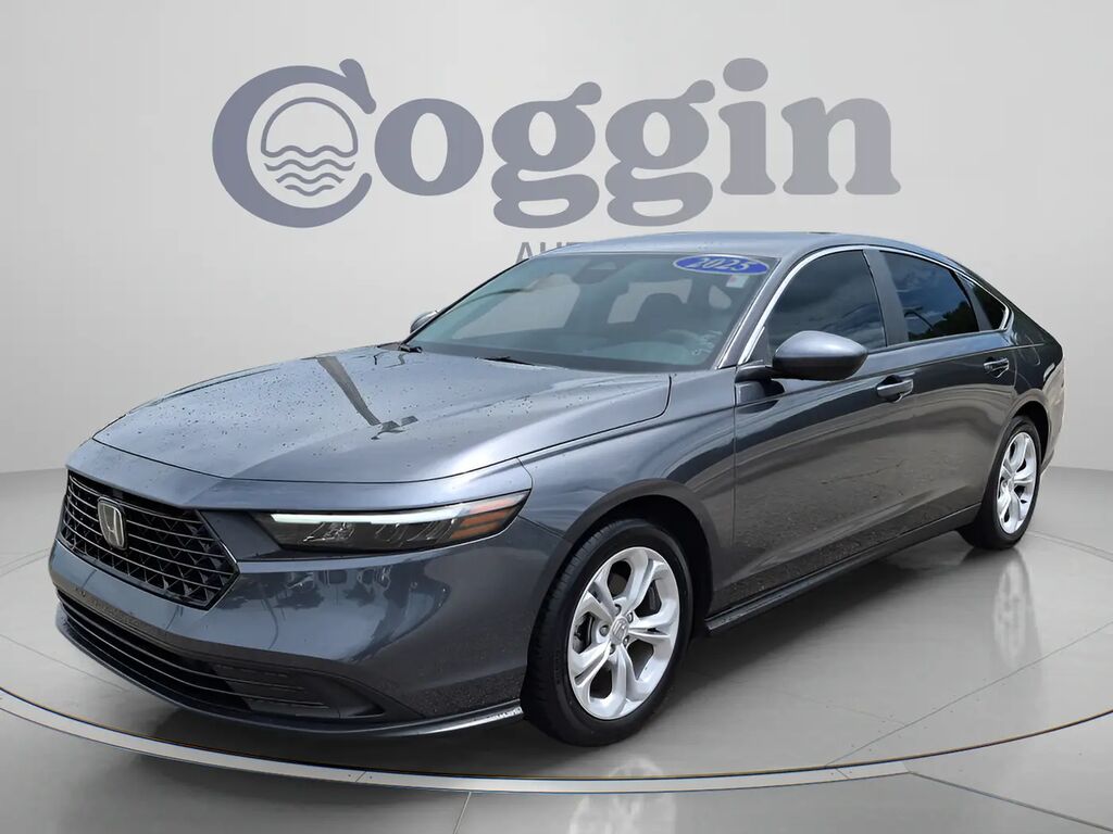 2025 Honda Accord LX — photo 1 of 13