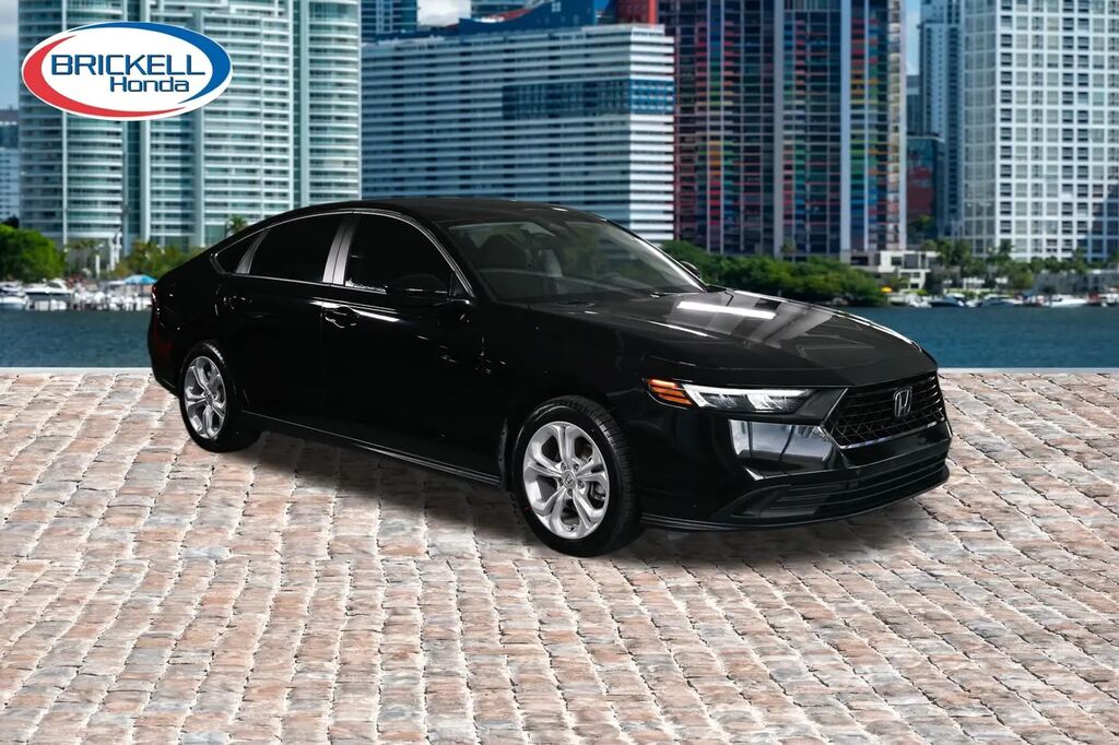 2023 Honda Accord LX — photo 1 of 13