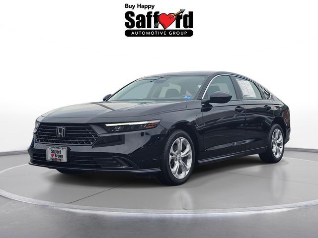 2025 Honda Accord Sedan LX — photo 1 of 13