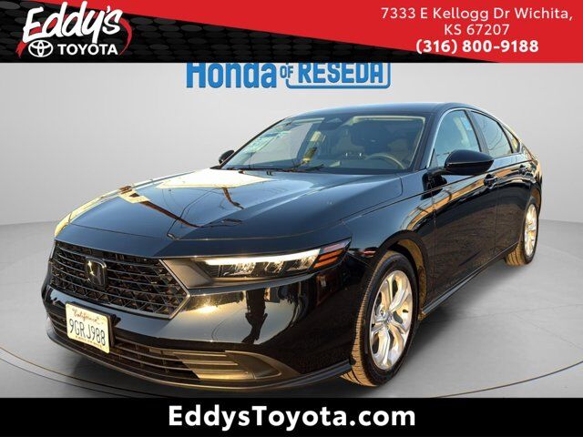 2023 Honda Accord Sedan LX — photo 1 of 13