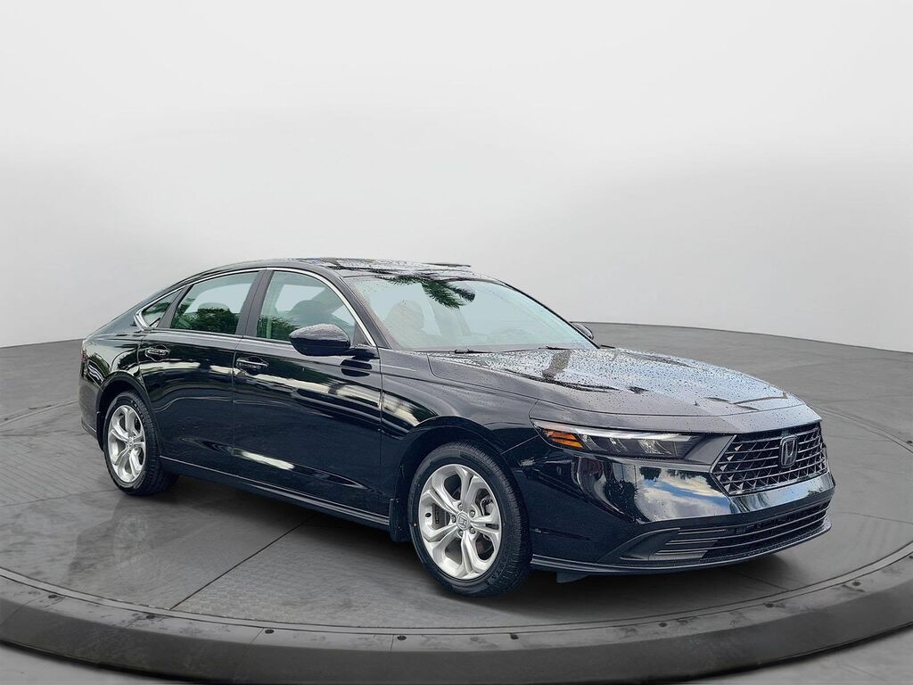 2023 Honda Accord LX — photo 1 of 13