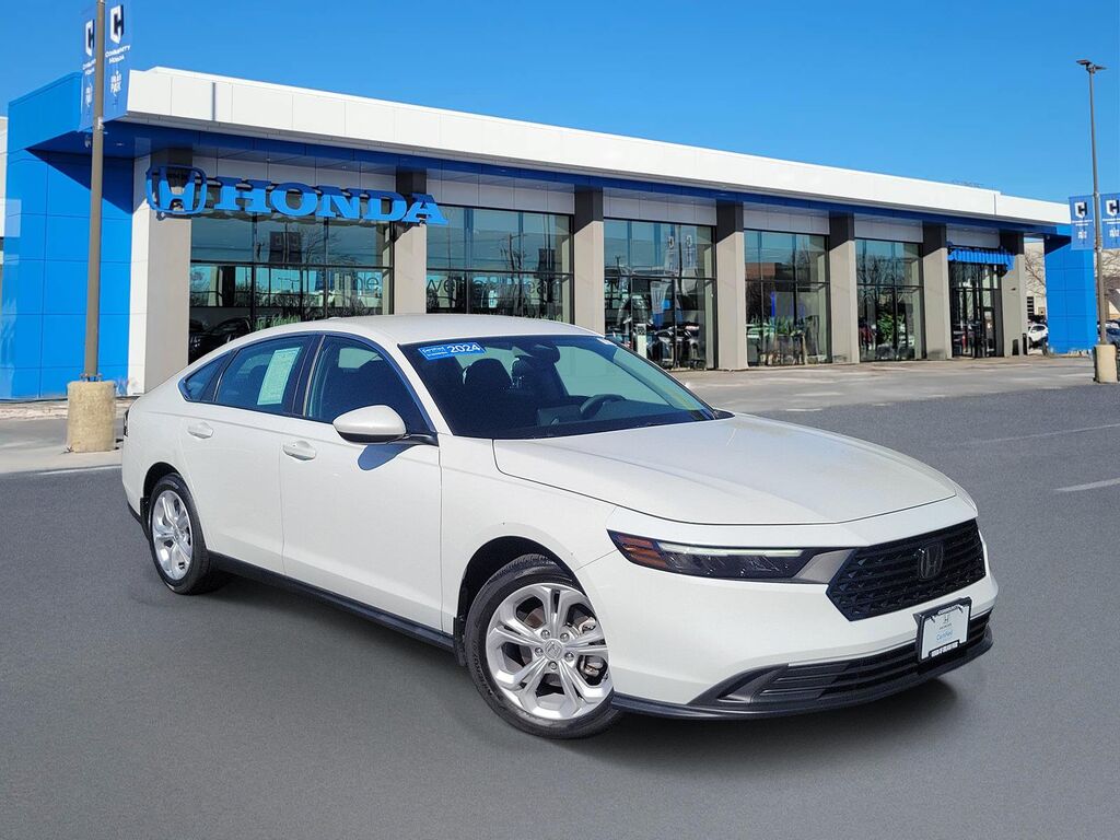 2024 Honda Accord LX — photo 1 of 13