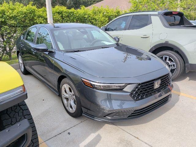 2023 Honda Accord LX — photo 1 of 4