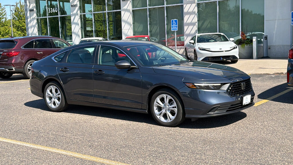 2025 Honda Accord Sedan 1.5T LX — photo 1 of 7