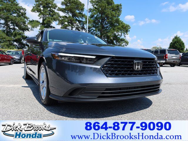 2025 Honda Accord Sedan LX CVT — photo 1 of 13