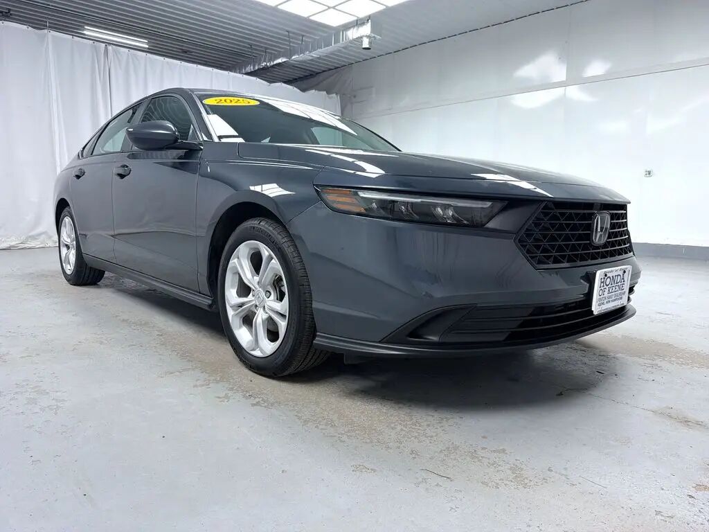 2025 Honda Accord LX — photo 1 of 13