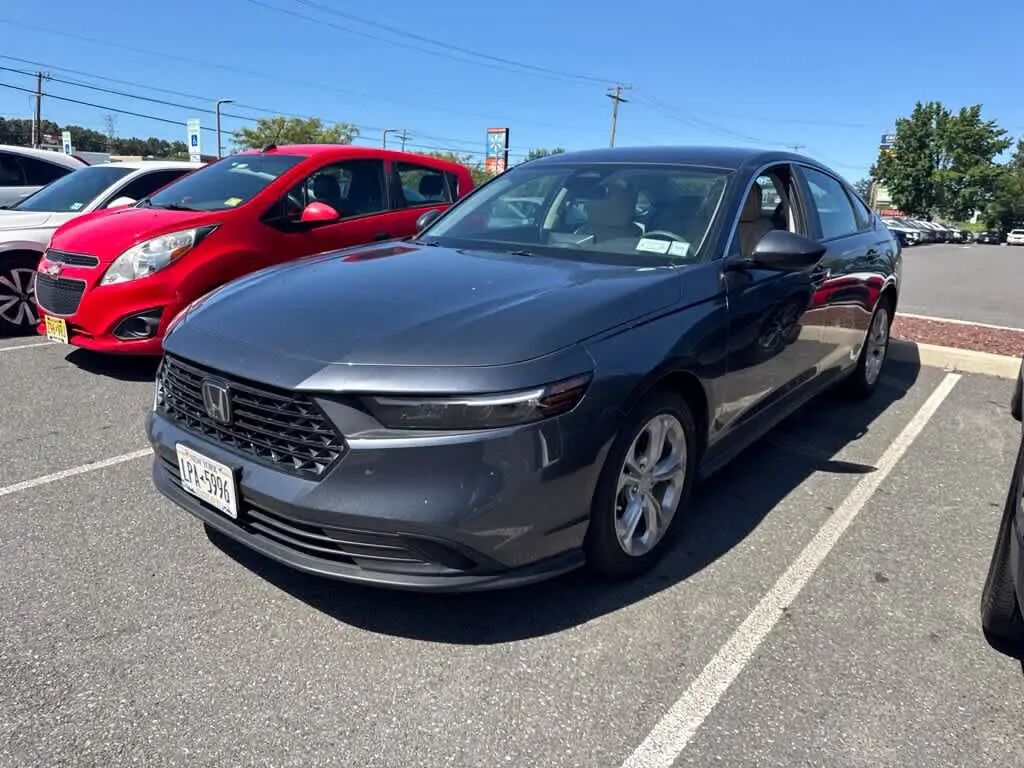 2024 Honda Accord LX — photo 1 of 13