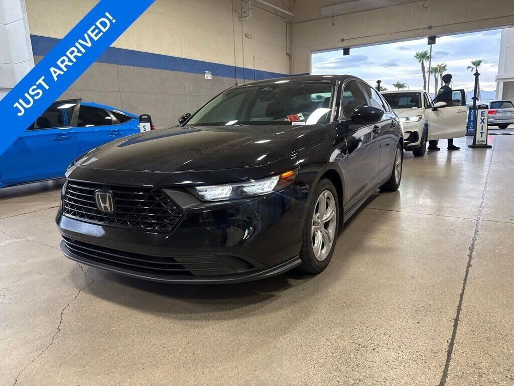 2025 Honda Accord LX — photo 1 of 1