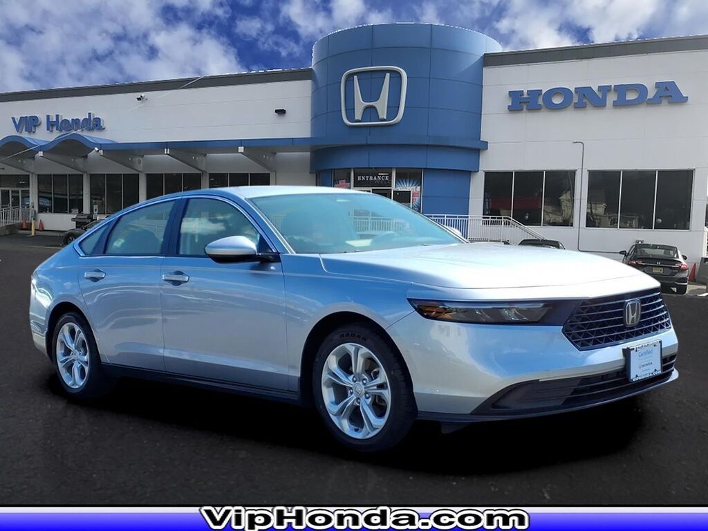 2023 Honda Accord LX — photo 1 of 13