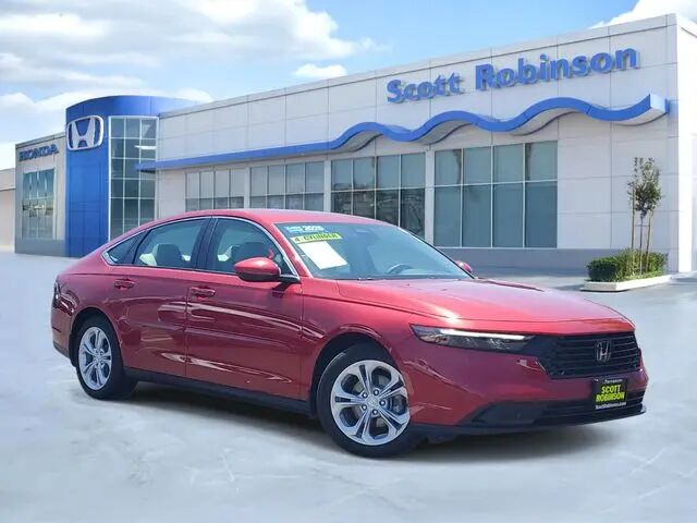 2025 Honda Accord LX — photo 1 of 13