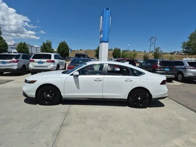 2025 Honda Accord LX — photo 1 of 13