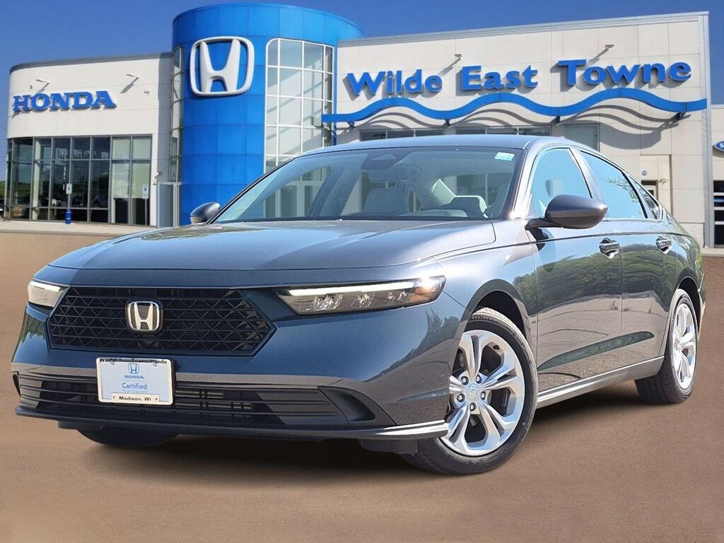 2025 Honda Accord LX — photo 1 of 13
