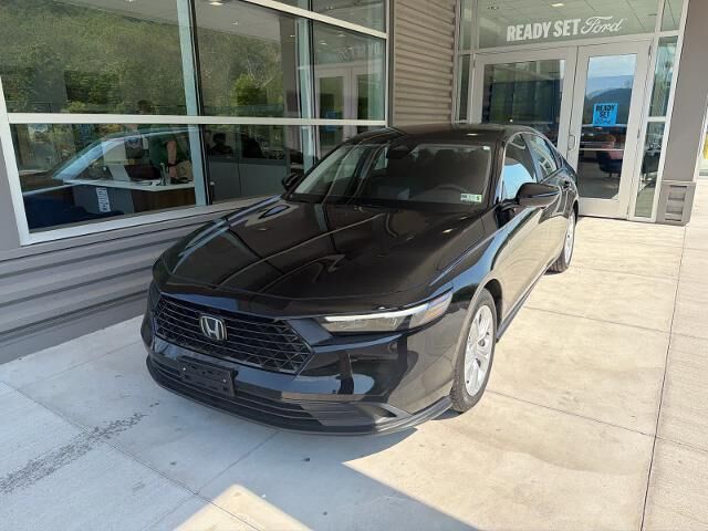 2024 Honda Accord LX — photo 1 of 12