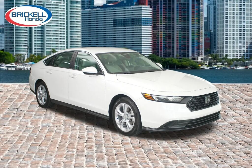 2025 Honda Accord LX — photo 1 of 13
