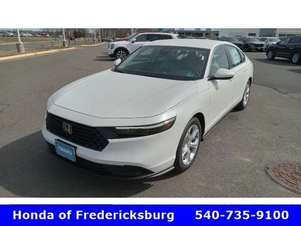 2025 Honda Accord LX — photo 1 of 13